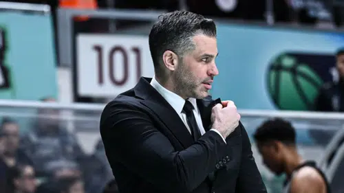 Beşiktaş GAİN, Bursa’da yarı finale uçtu! Tofaş 91 - 100 Beşiktaş