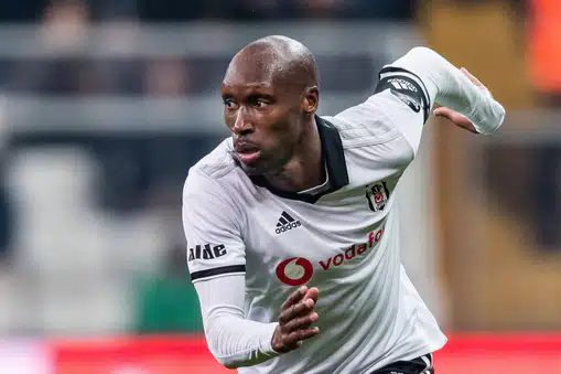 Atiba Hutchinson Kimdir? : Beşiktaş'ın Vazgeçilmez Efsane Orta Sahası