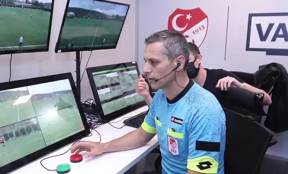 Trossard'ın Tokat Pozisyonunu Görmeyen Hakem İçin Sürpriz İddia