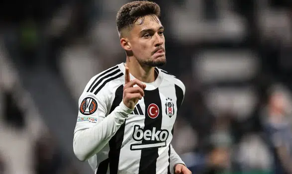 Ernest Muçi Fenerbahçe'yi de boş geçmedi!