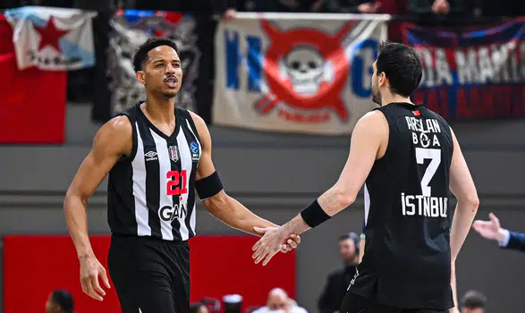 Beşiktaş’a yapılan ağır hakarete komik ceza!