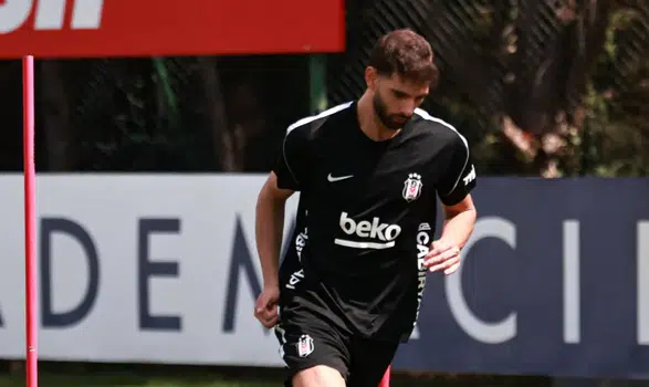 Vincenzo Italiano'dan Crystal Palace Maçı Öncesi Kritik Hamle!