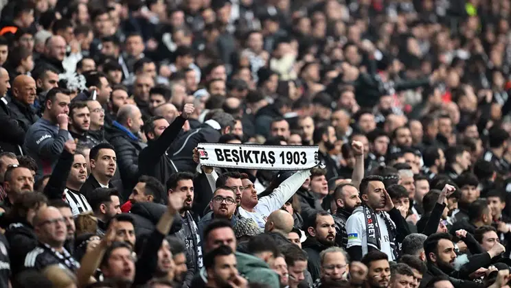 Çarşı'dan yönetimin yapmış olduğu jeste cevap!