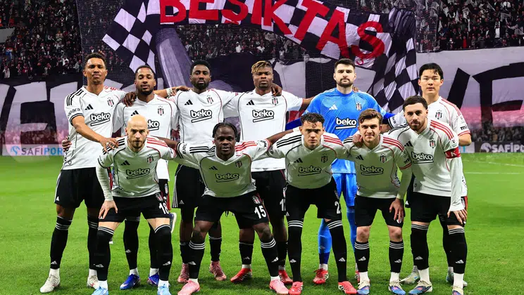 Beşiktaş'ın derbi karnesi açıklandı: 8.0 puanla o isim takımın zirvesinde!