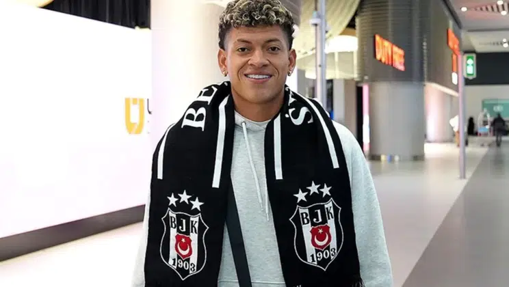 Elan Ricardo'da Mutlu Son