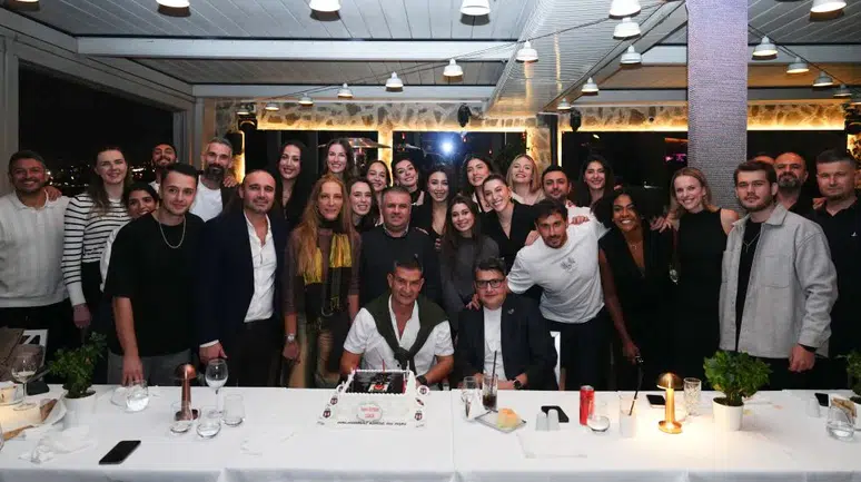 Kadın Voleybol Takımımız Doğum Günü Yemeğinde Bir Araya Geldi
