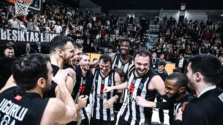 12 Dev Adam'da Kartal Pençesi!