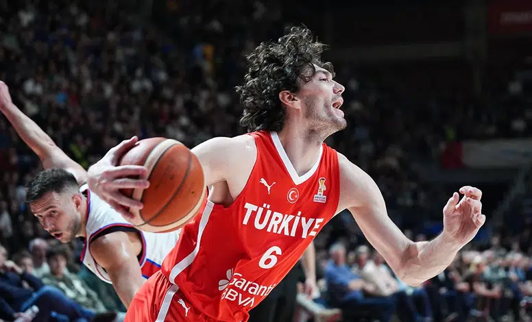 12 Dev Adam’dan Sırbistan karşısında önemli galibiyet | Sırbistan 78 - 82 Türkiye