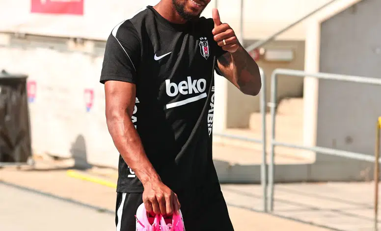 Beşiktaş'ta Olaitan ve Murillo Sürprizi