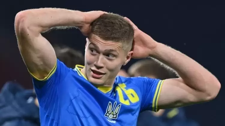 Artem Dovbyk Hangi Ayağını Kullanıyor?