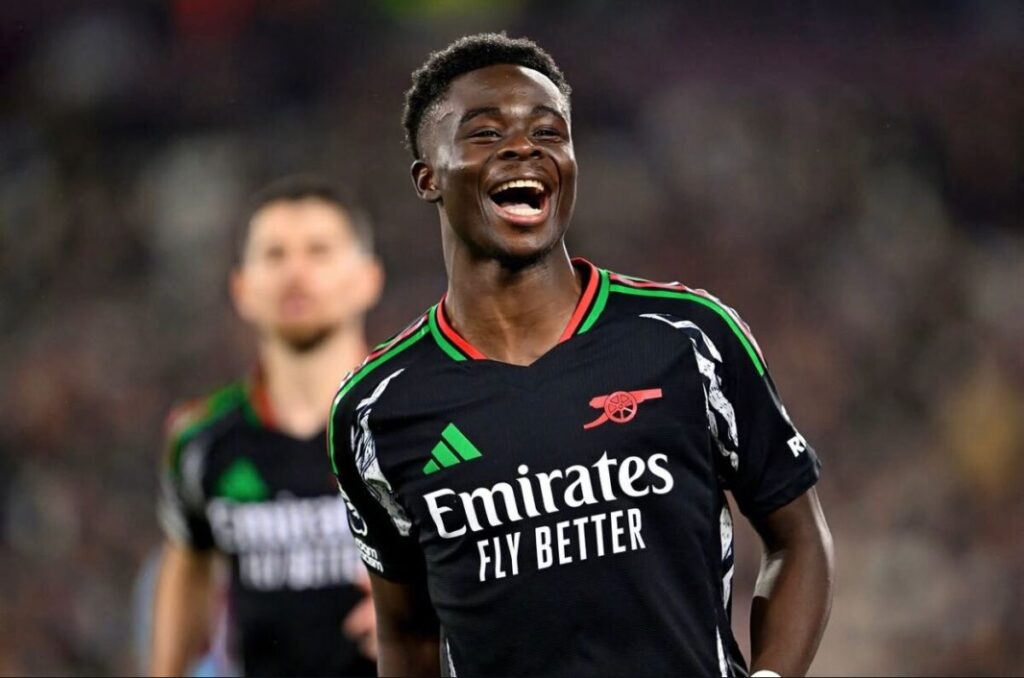 Bukayo Saka Hangi Pozisyonda Oynuyor?