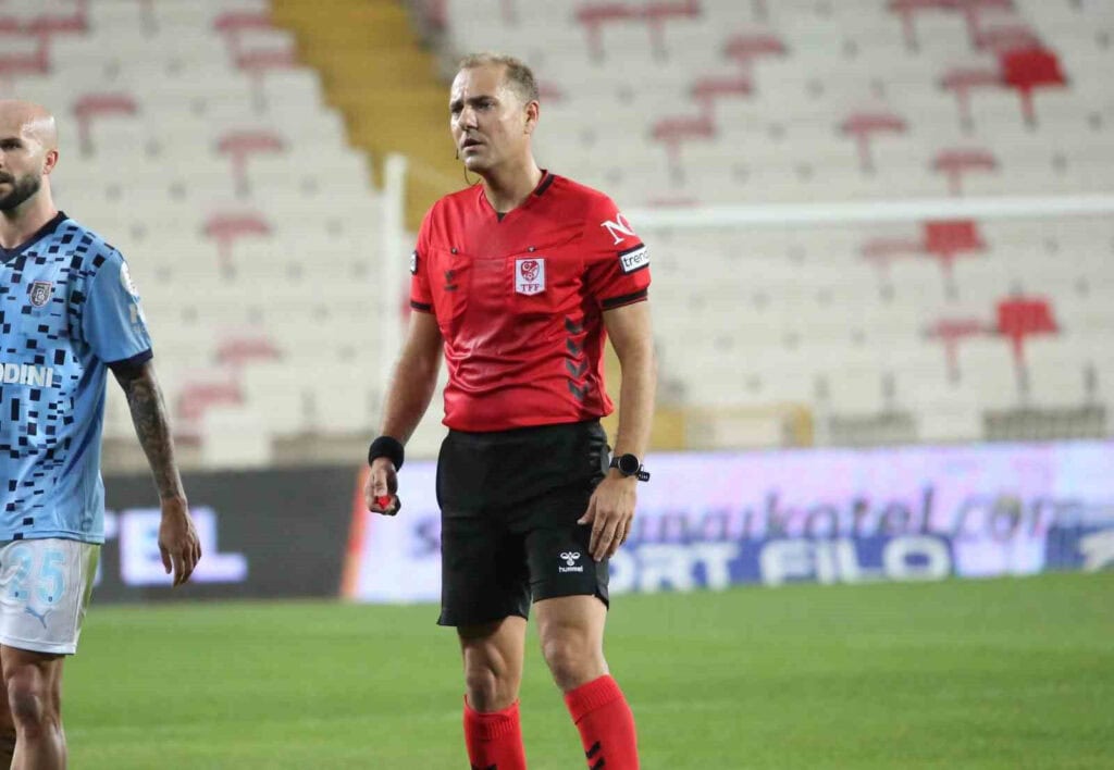 Çağdaş Altay'ın Hakemlikteki Başarıları