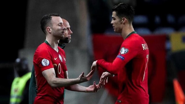 Diogo Jota Hangi Ayağını Kullanıyor?