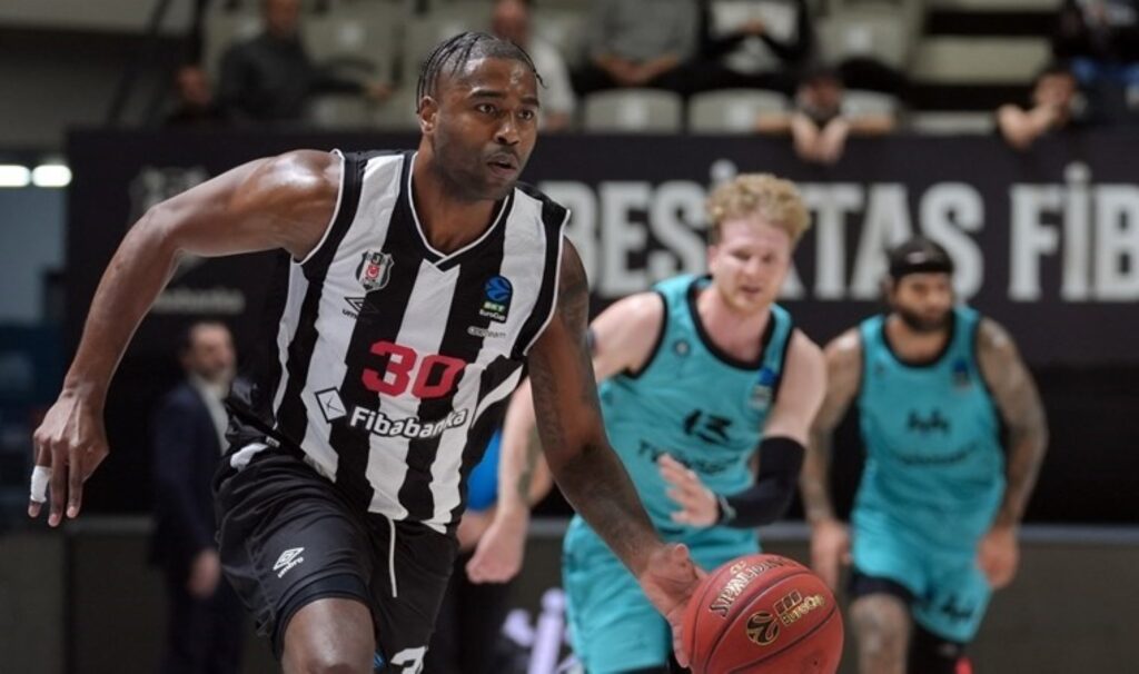 Kelan Martin Hangi Mevkide Oynuyor?