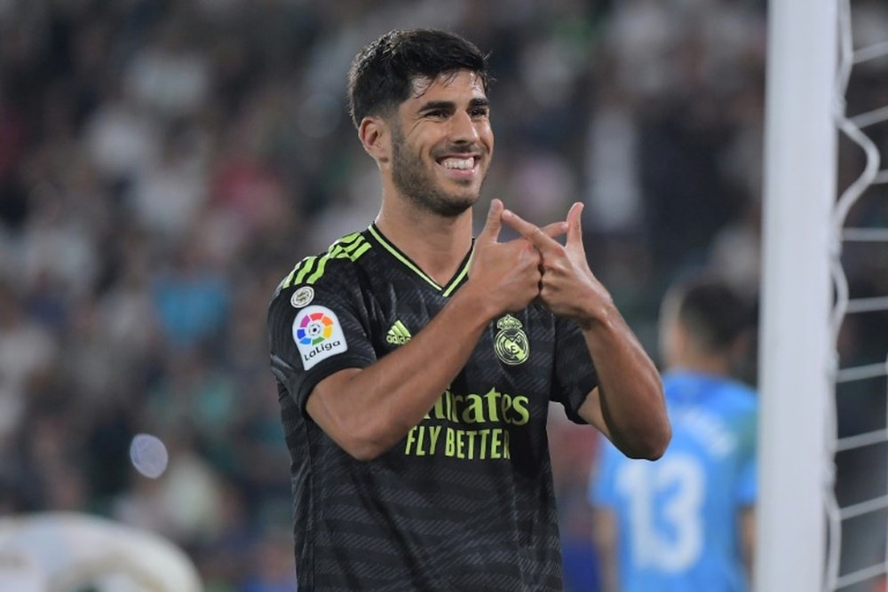 Marco Asensio Hangi Ayağını Kullanıyor?