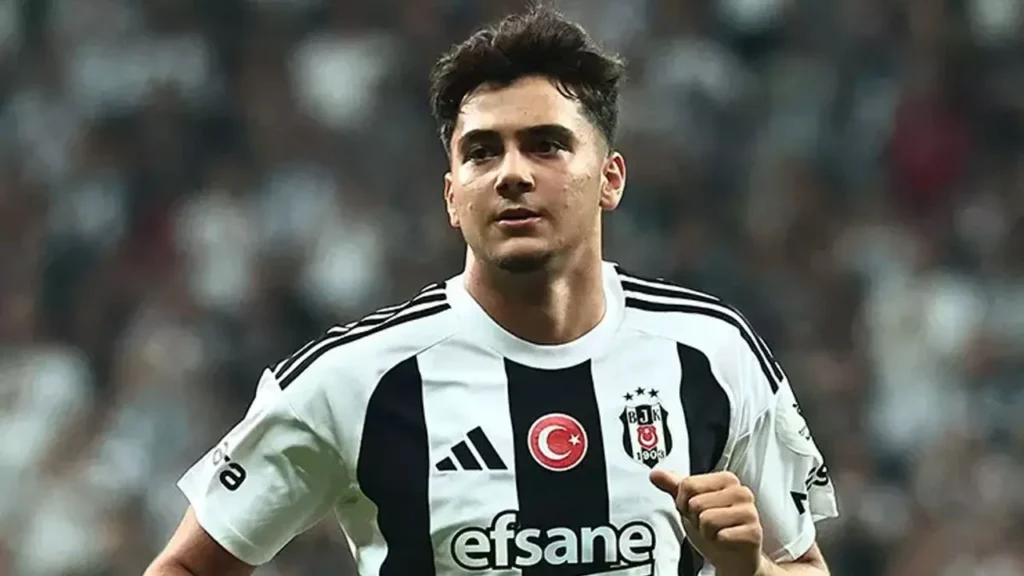 Mustafa Hekimoğlu Kimdir?