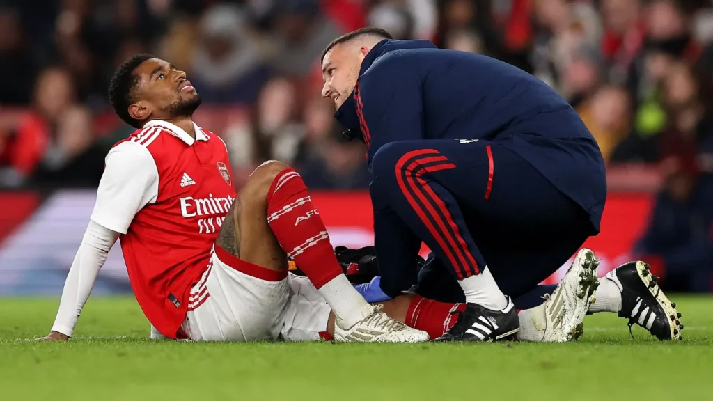 Reiss Nelson'un Oyun Tarzı ve Teknik Özellikleri