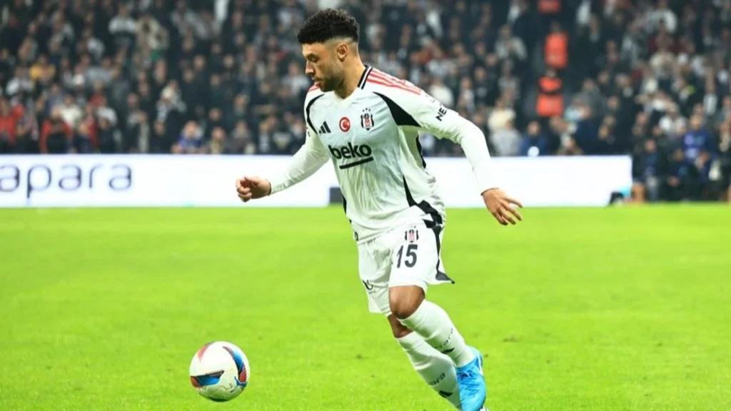 Savunma Tarafında Oxlade-Chamberlain