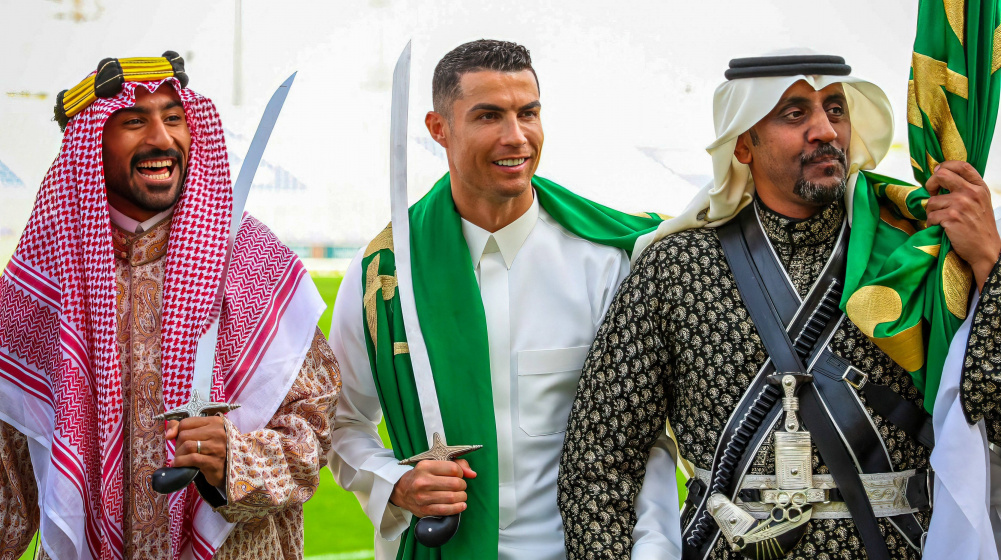 Yeniden Manchester, Sonra Suudi Arabistan
