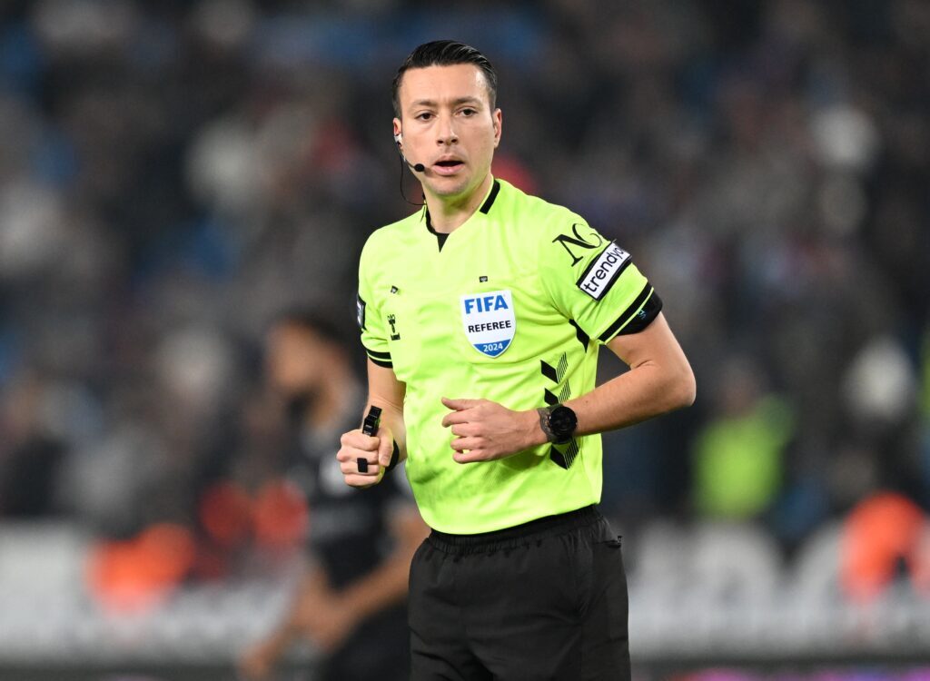 zorbay küçük FIFA Kokartı Yolculuğu