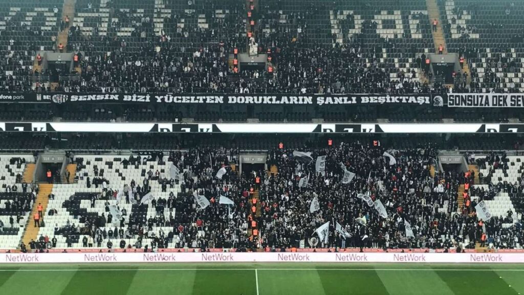 Kapalı Alt’ta Sessizlik