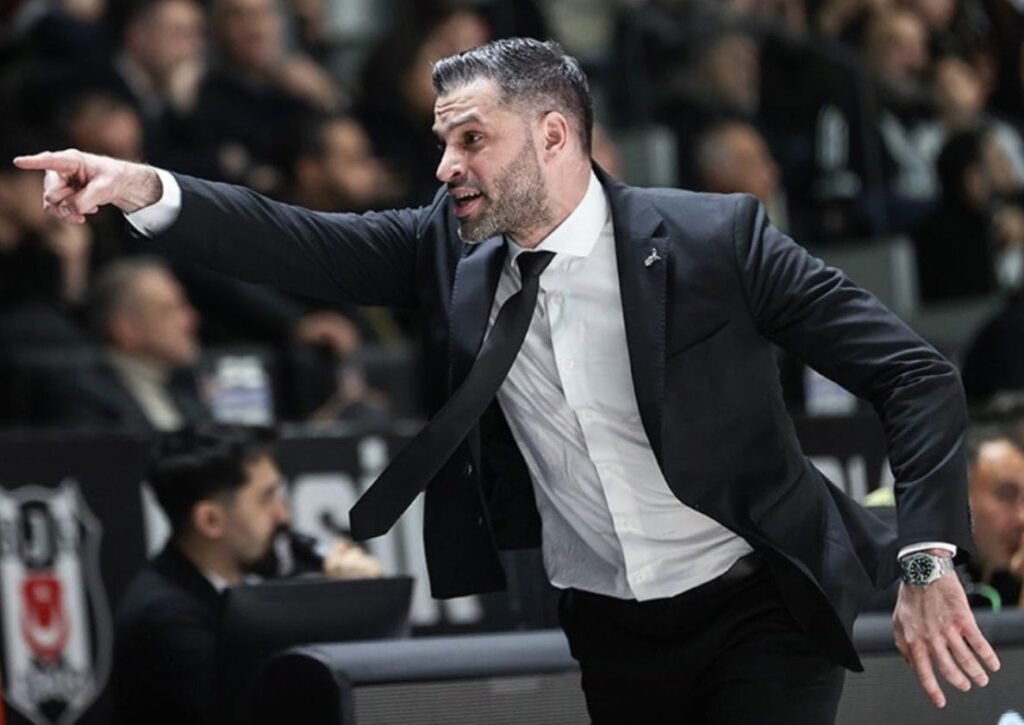 Camiadan Büyük Sevgi