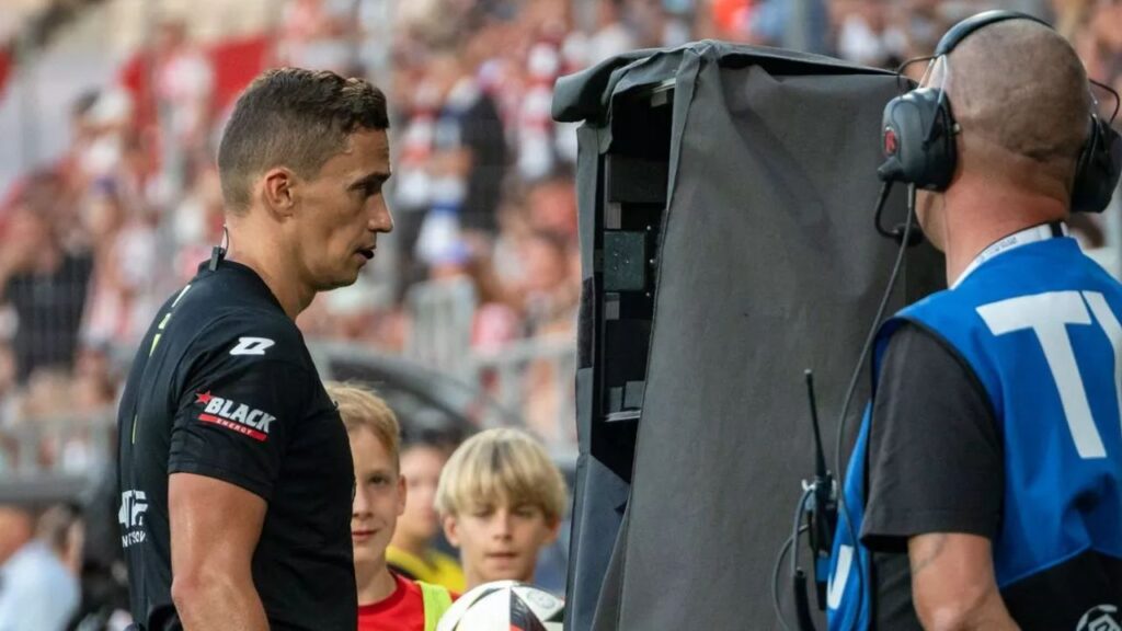 Daha Önce Türkiye’de Görev Aldı Mı?