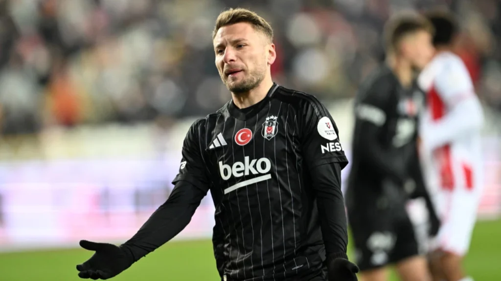 Gelecek Belirsizleşti