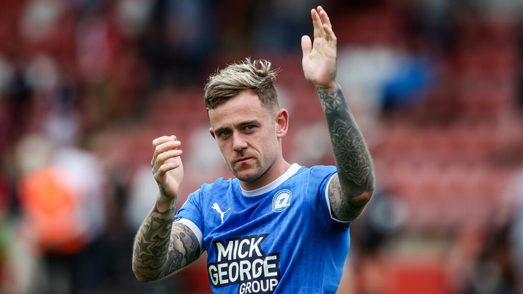 Sammie Szmodics Kimdir
