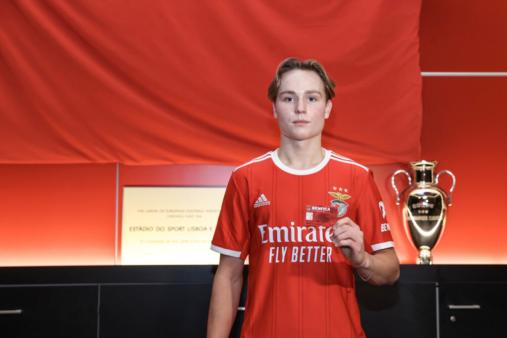 Beşiktaş'ın Andreas Schjelderup Israrı !