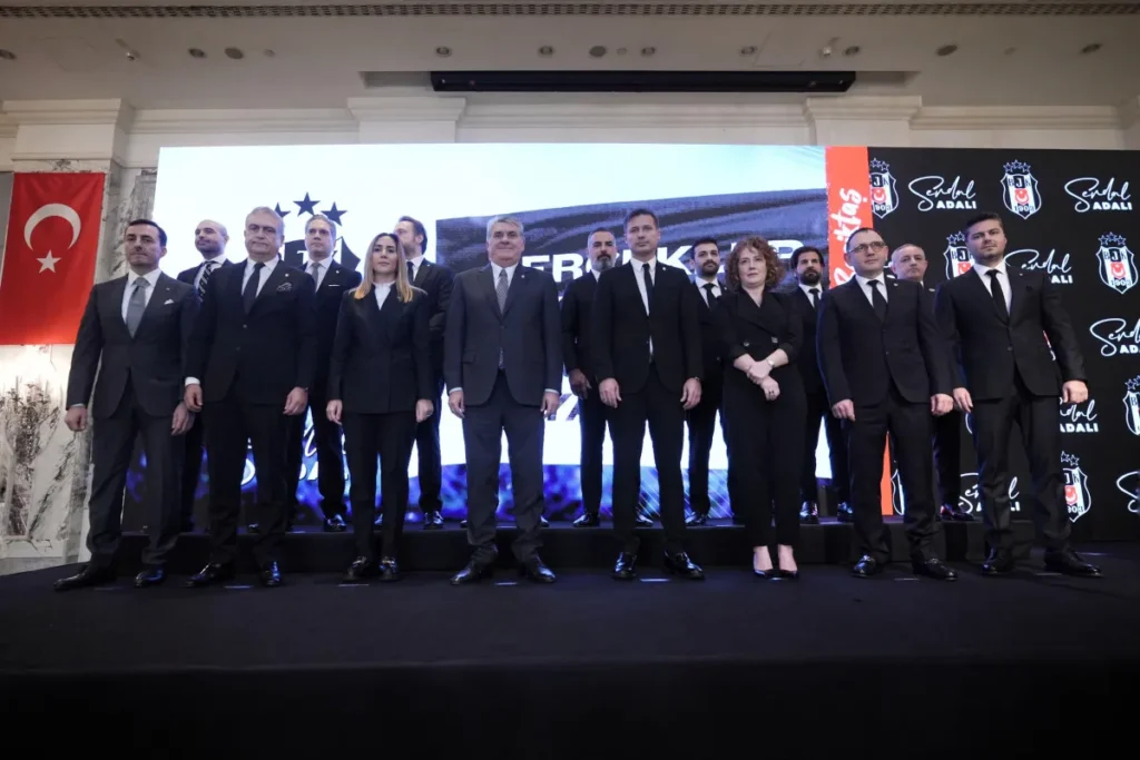 Beşiktaş Yönetimi Lizbon'da! Serdal Adalı