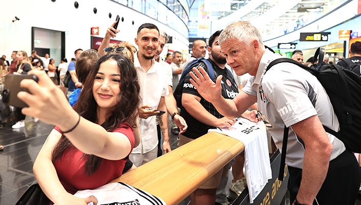 Beşiktaş Avusturya'ya ulaşt! ole gunnar sloskajear 