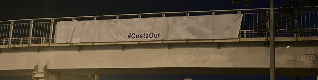 Costa Out