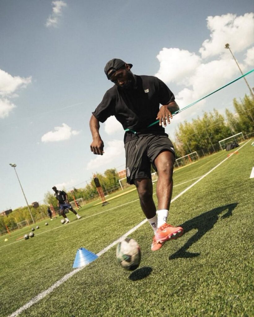 Beşiktaş’tan Ayrıldı Ama Formasını Çıkarmadı!