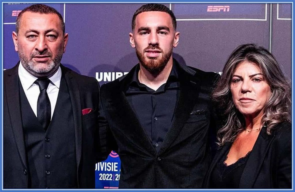 Orkun Kökçü ve Ailesi