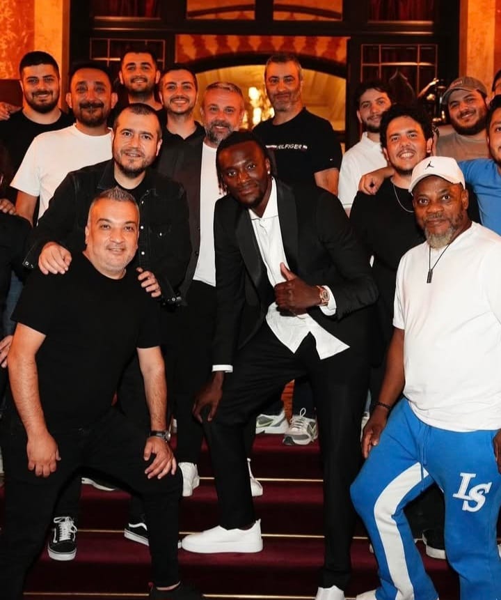 Tammy Abraham ve Beşiktaş iletişim ekibi