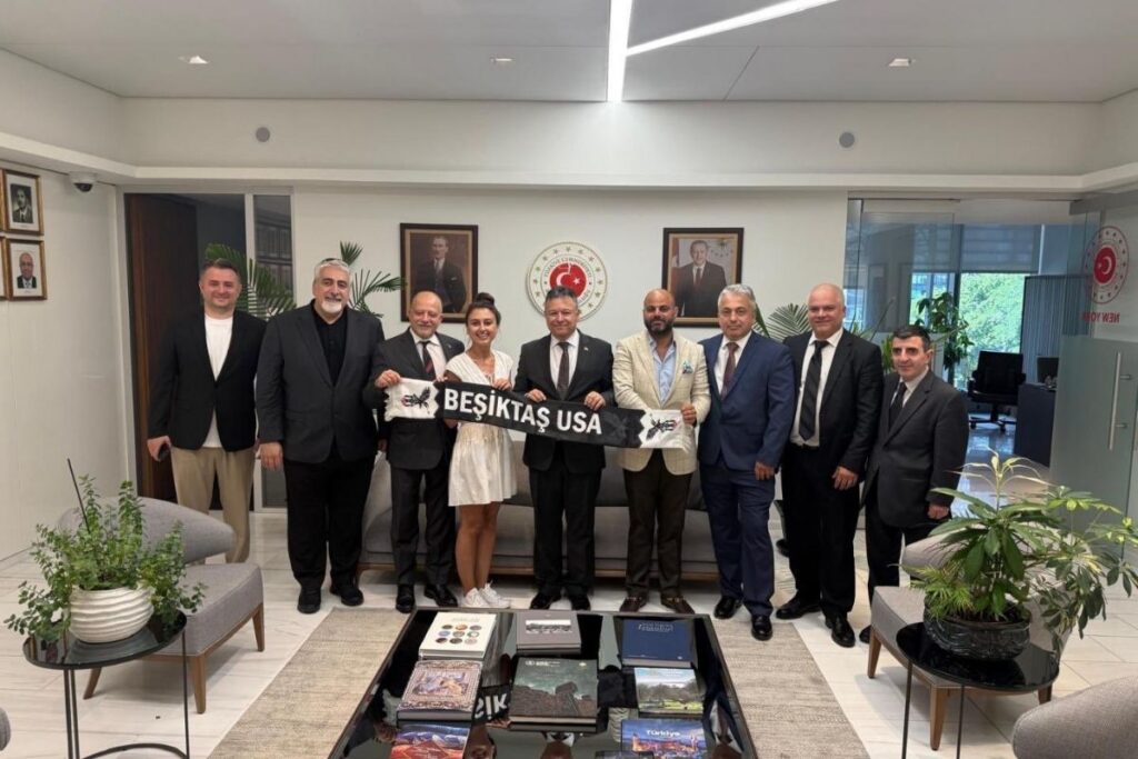 BeşiktaşUSA’den Başkonsolos'a Sürpriz Ziyaret