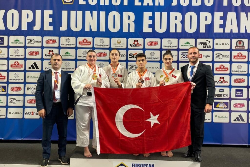 Genç Judocular Avrupa Kupasında Göz Kamaştırdı