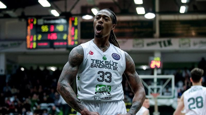 Emanuel Terry'nin Fiziksel Özellikleri Neler?