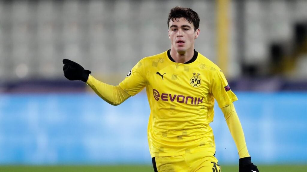 Giovanni Reyna Kimdir? Kaç Yaşında? Hangi Pozisyonda Oynuyor? 5 Giovanni Reyna Kimdir? Amerikan vatandaşı profesyonel futbolcu; orta saha ve kanat pozisyonlarında görev alan, kariyerini Borussia Dortmund ve Amerika Birleşik Devletleri Millî Takımı’nda sürdüren bir spor insanıdır. Giovanni Reyna 2024–25 Sezonu İstatistikleri