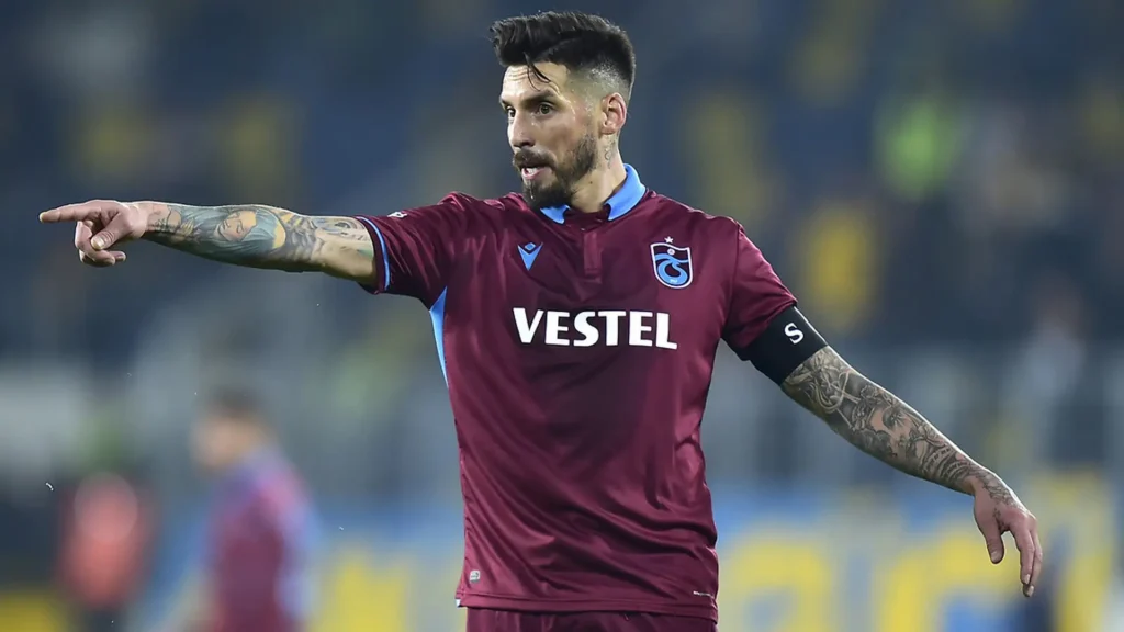 José Sosa Hangi Ayağını Kullanıyor?