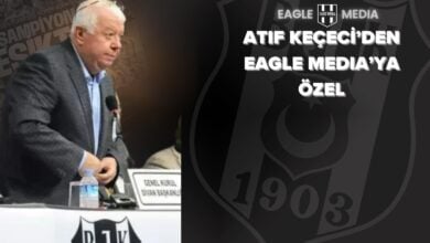 Beşiktaş Divan Kurulu Üyesi Atıf Keçeci’nin kürsüde konuşma yaptığı görsel; sağ üstte Eagle Media logosu ve “Atıf Keçeci’den Eagle Media’ya Özel” başlığı ile hazırlanmış kapak tasarımı.