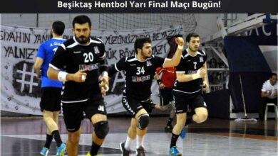 Siyah formalarıyla ısınma hareketleri yapan Beşiktaş Hentbol Takımı oyuncuları sahada görülüyor. Üst kısımda “Beşiktaş Hentbol Yarı Final Maçı Bugün!” yazısı yer alıyor.