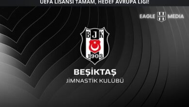 Beşiktaş Jimnastik Kulübü’nün siyah arka plan üzerinde yer alan amblemi. Üst kısımda “UEFA Lisansı Tamam, Hedef Avrupa Ligi!” yazısı ve Eagle Media logosu bulunuyor.