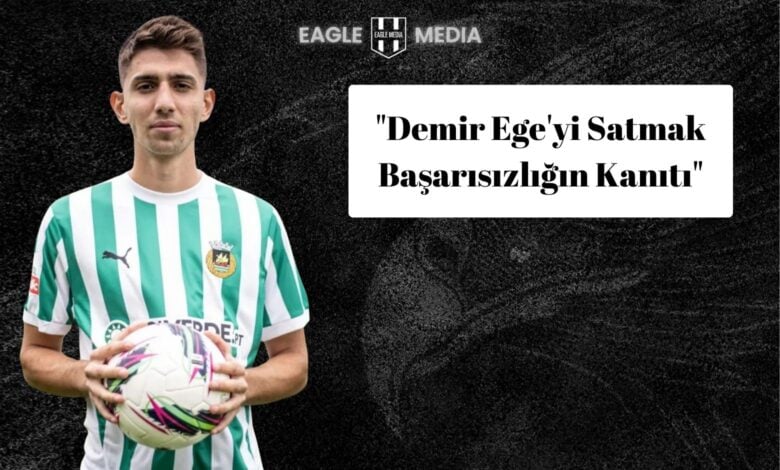 Yeşil-beyaz çubuklu formasıyla poz veren Demir Ege Tıknaz, Beşiktaş altyapısında yetişen ve transferi tartışma yaratan genç futbolcu.
