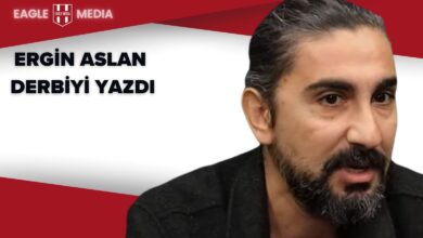 Yeni Şafak yazarı Ergin Aslan, derbi sonrası analizini konu alan görselde ciddi bir ifadeyle ekrana bakıyor. Arka planda kırmızı ve beyaz renklerin hâkim olduğu tasarımda, sol üstte “Eagle Media” logosu ve hemen altında büyük puntolarla “Ergin Aslan derbiyi yazdı” başlığı yer alıyor. Bu görsel, Fenerbahçe–Beşiktaş maçına dair taktik analiz içeren köşe yazısını temsil etmektedir.