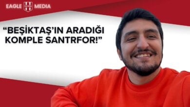 Kırmızı tişörtüyle gülümseyen Eagle Media yorumcusu Göktürk Kısa, sağ alt köşede yer alıyor. Sol üstte “Beşiktaş’ın Aradığı Komple Santrfor!” başlığı beyaz ve kırmızı arka plan üzerinde dikkat çekiyor. Üstte Eagle Media logosu bulunuyor.