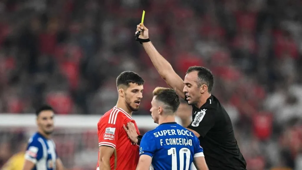 Beşiktaş'ta David Jurasek Transferinin Detayları: Kiralama Ücreti Yok! 3 Beşiktaş, David Jurásek’i opsiyonlu olarak bir yıl süreyle kiraladı. Beşiktaş, David Jurásek’i opsiyonlu olarak bir yıl süreyle kiraladı.