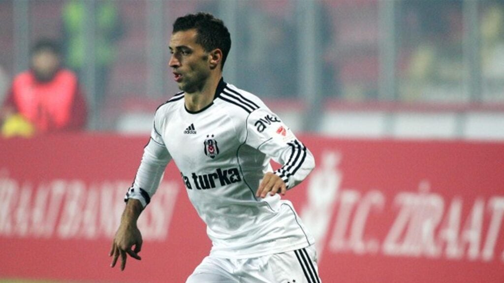 David Jurasek için Yunanistan, İtalya ve Almanya'dan çeşitli kulüplerin ilgisi vardı. Ancak oyuncu, gelen teklifler arasında Beşiktaş'ı seçti. Spor gazetecisi Fabrizio Romano'nun aktardığı bilgiye göre Jurasek, Beşiktaş'ı seçti.