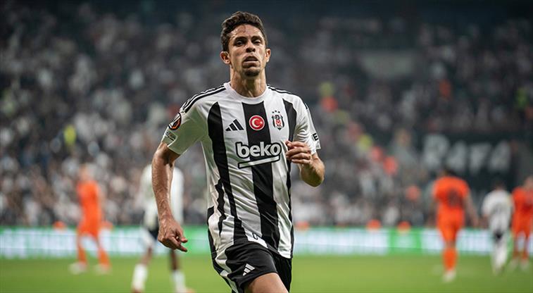 Beşiktaş'ta Solskjaer'den Paulista Kararı! Ayrılığına Sıcak mı Bakıyor? 3 Beşiktaş'ta Paulista'nın geleceğiyle ilgili önemli bir gelişme yaşandı. Sercan Dikme'nin haberine göre, teknik direktör Ole Gunnar Solskjaer Brezilyalı oyuncunun ayrılmasına sıcak bakıyor. Beşiktaş'ta Transfer Süreci